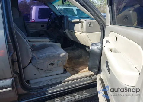 2002 Chevrolet Tahoe Ls z USA, uszkodzony, nr VIN 1GNEC13Z32J206561